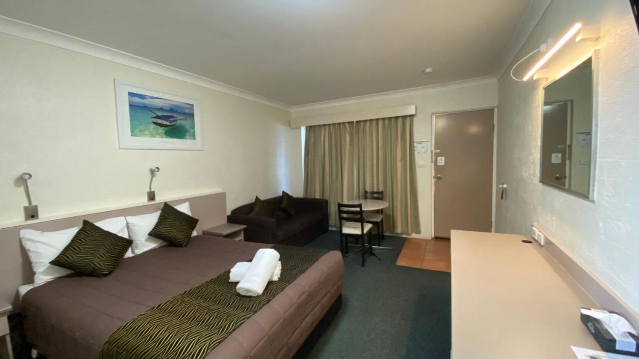 Sapphire City Motor Inn Inverell Dış mekan fotoğraf
