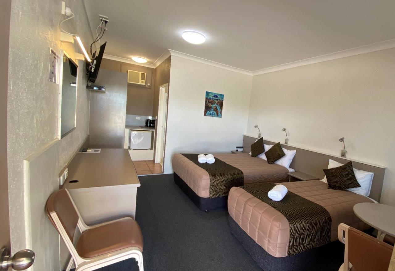 Sapphire City Motor Inn Inverell Dış mekan fotoğraf