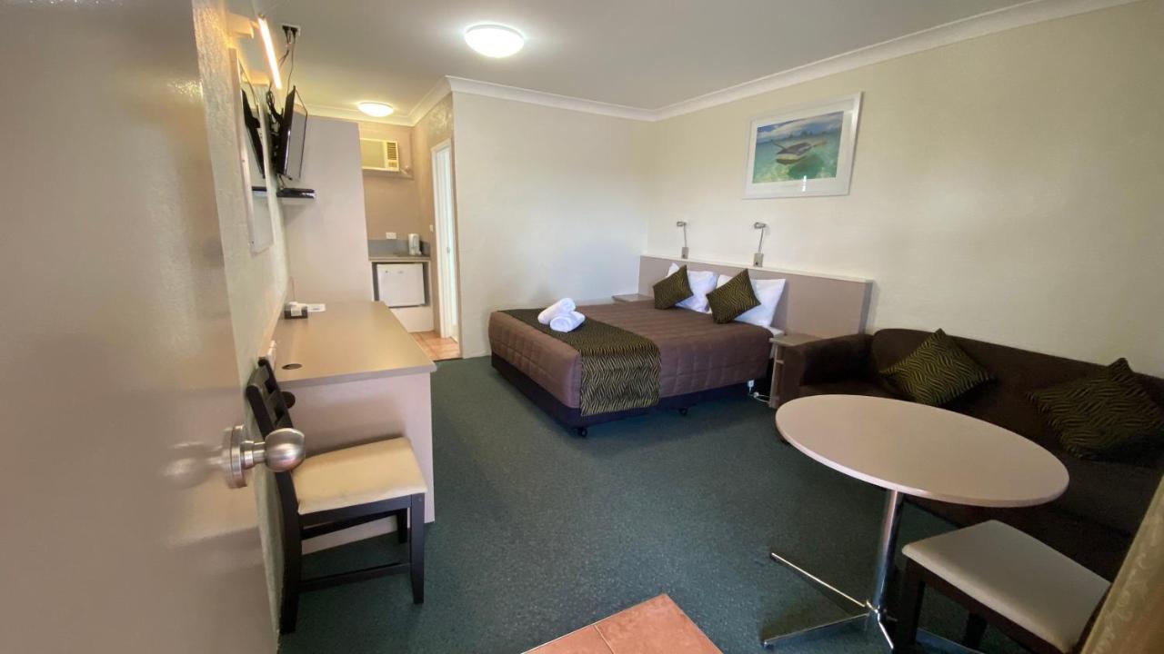 Sapphire City Motor Inn Inverell Dış mekan fotoğraf