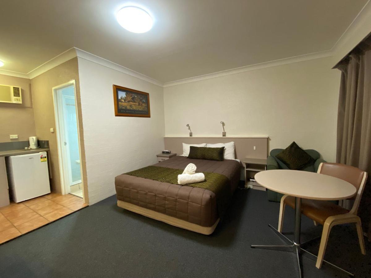 Sapphire City Motor Inn Inverell Dış mekan fotoğraf