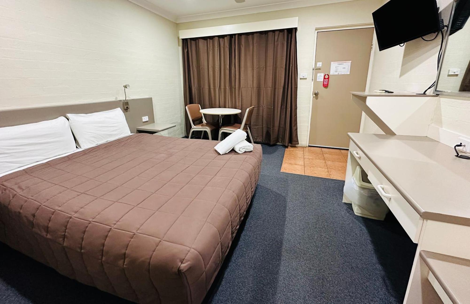 Sapphire City Motor Inn Inverell Dış mekan fotoğraf