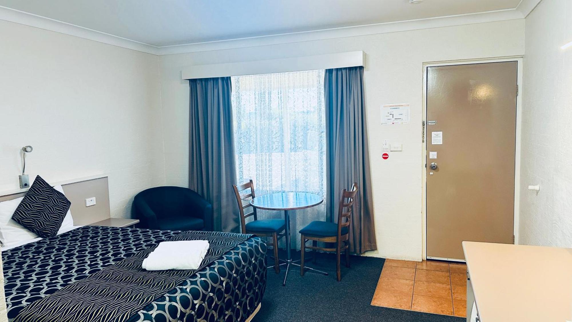 Sapphire City Motor Inn Inverell Dış mekan fotoğraf