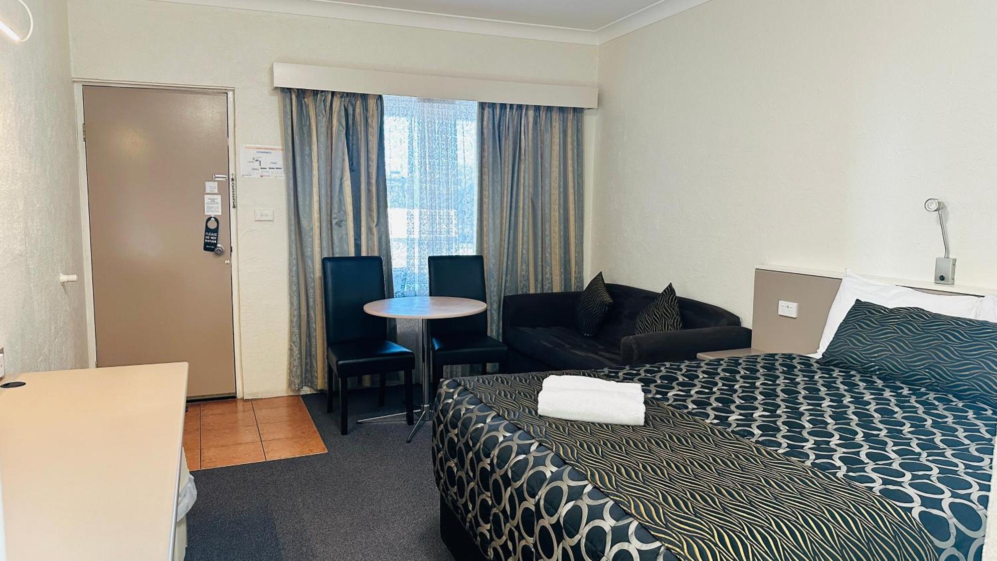 Sapphire City Motor Inn Inverell Dış mekan fotoğraf