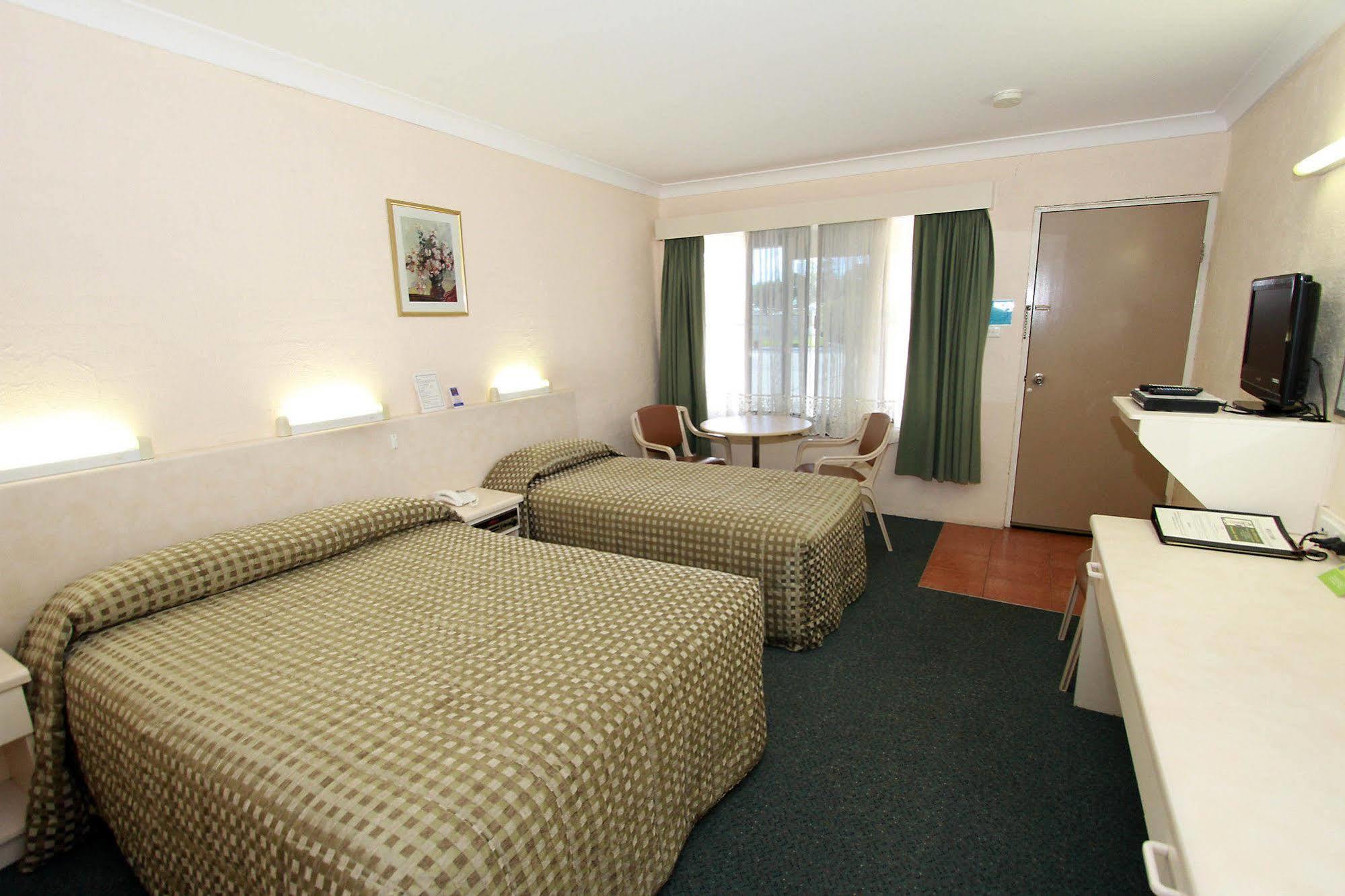 Sapphire City Motor Inn Inverell Dış mekan fotoğraf