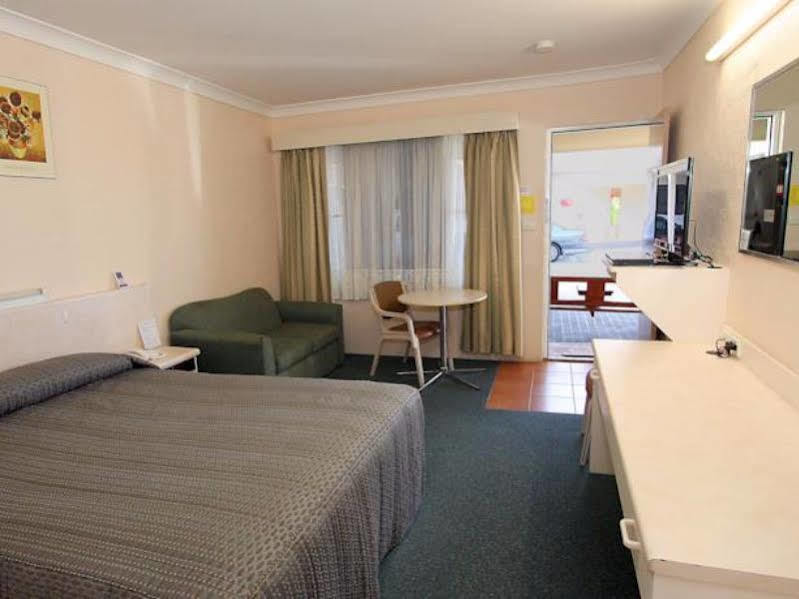 Sapphire City Motor Inn Inverell Dış mekan fotoğraf